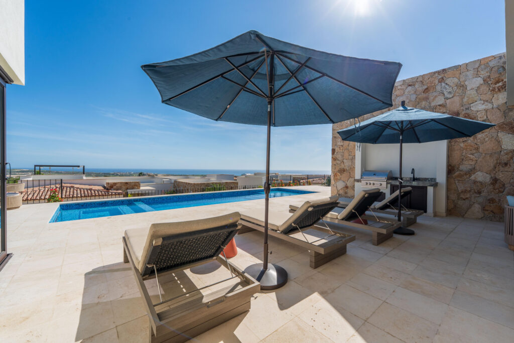 Los Cabos Luxury Las Terrazas Discover elevated coastal living at Las Terrazas 14 in Diamante, Cabo San Lucas. This fully furnished and equipped home features 4 bedrooms, 4.5 baths, a spacious living and dining area, and a large gourmet kitchen perfect for hosting. Enjoy your private pool with wide-open – 14 Las Terrazas 14, Pacific, BS
