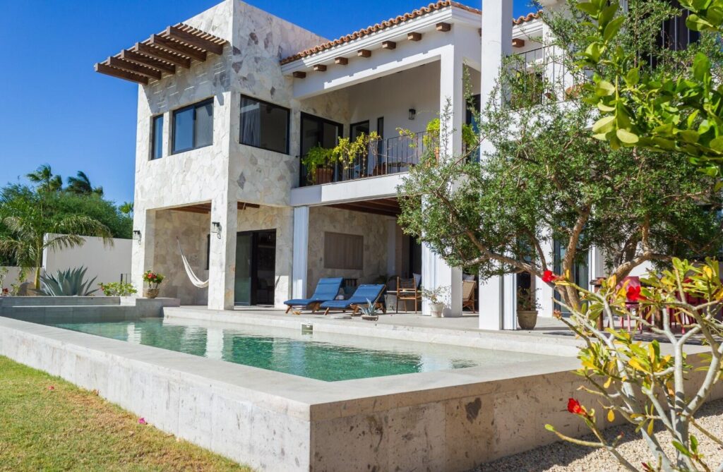 Los Cabos Luxury Palmilla Estates Welcome to the epitome of opulence and functionality! This sprawling 5-bedroom, 6-bathroom estate nestled in the prestigious Palmilla Estates offers an unparalleled blend of elegance and efficiency.Bedrooms: Five spacious bedrooms designed for comfort and privacy, providing ample space for relaxation and rejuvenation.Bathrooms: Six beautifully appointed bathrooms, each exuding sophistication and convenience.Efficient Design: Meticulously crafted to embrace modern efficiency without compromising on luxury, ensuring sustainability and cost-effectiveness.3-Car Garage: A generous three-car garage providing secure parking and ample storage space for your vehicles and belongings. – 15, Palmilla Villa San Miguel, San Jose Corridor, San Jose Corridor, BS