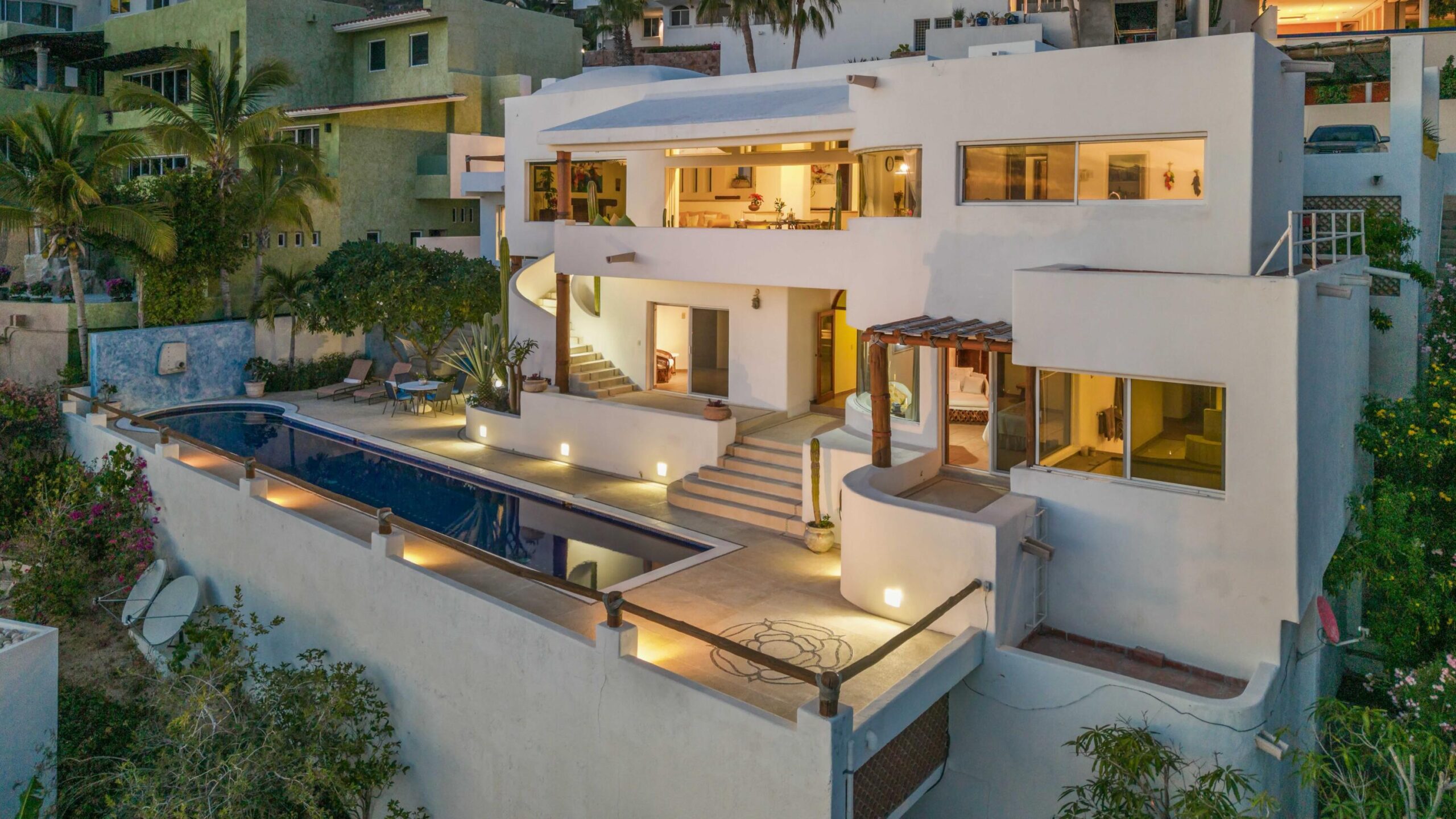 Los Cabos Luxury Pedregal Csl Exceptional opportunity in one of Cabo's most prestigious gated communities—Pedregal de Cabo San Lucas.This property offers permanent, unobstructed Pacific Ocean for sale