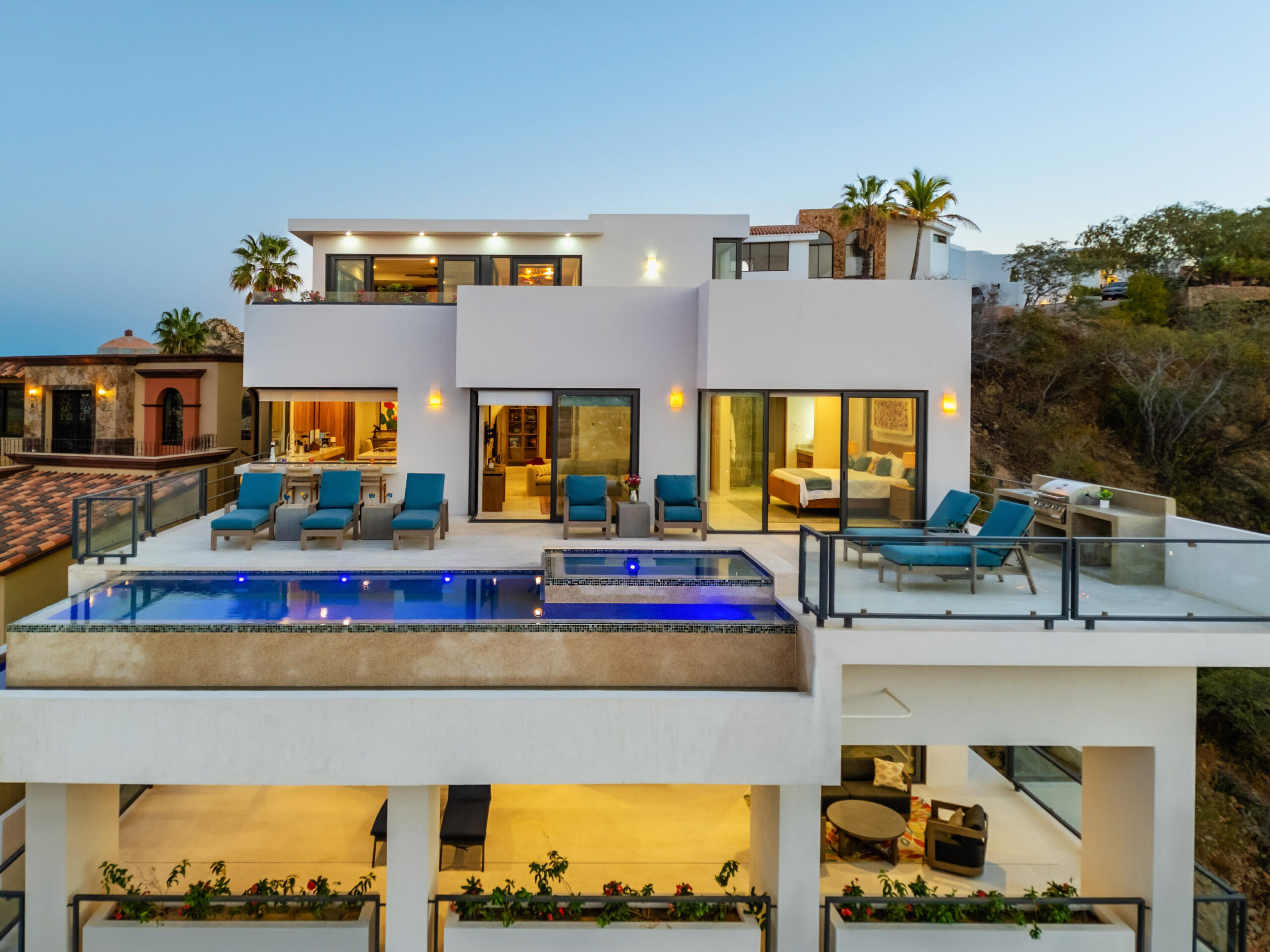 Los Cabos Luxury Pedregal Csl Perched high above the Pacific on the iconic cliffs of Pedregal, Casa Q is a rare opportunity to own one of Los Cabos' most spectacular for sale