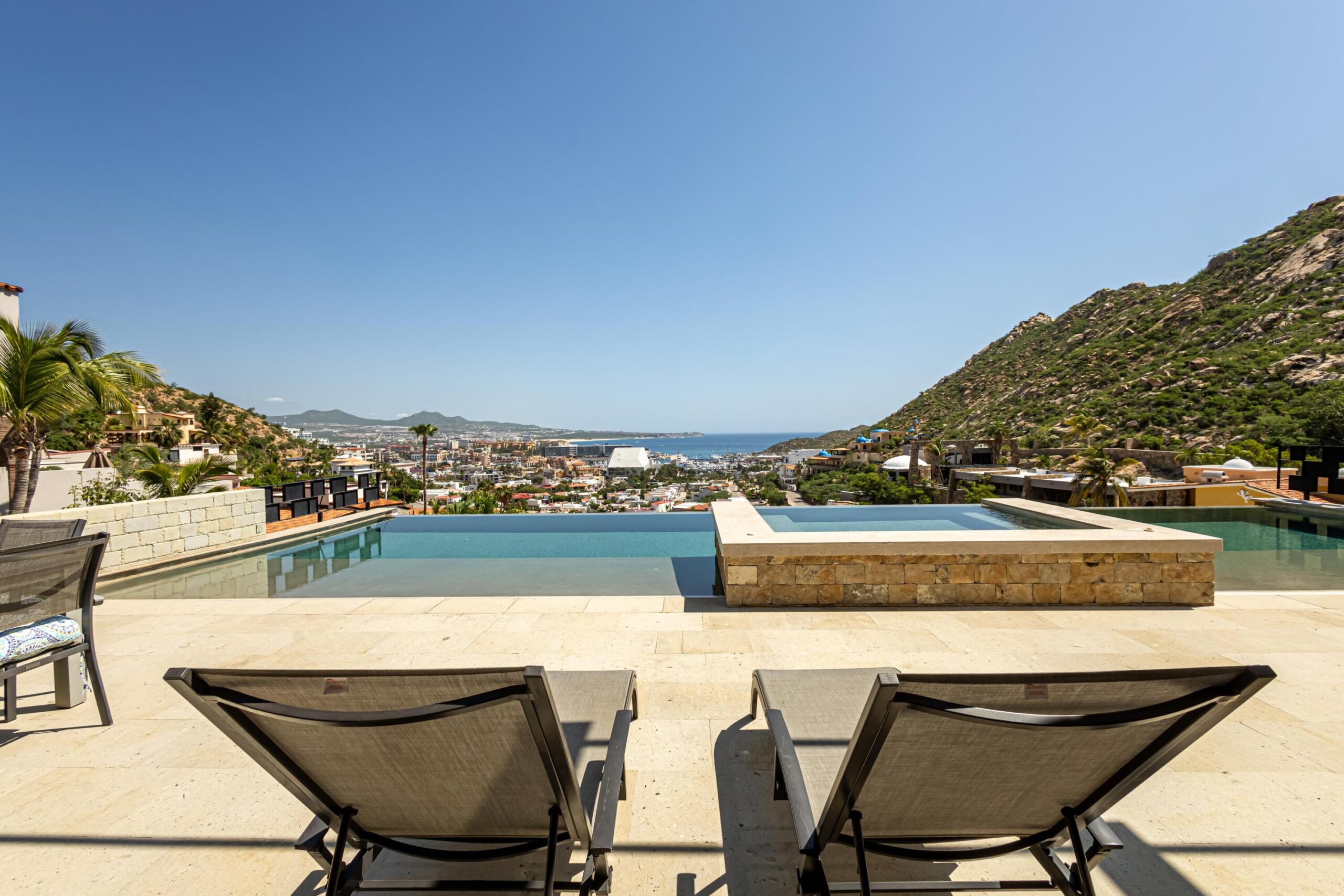 Los Cabos Luxury Pedregal Csl CASA MOE. Spectacular luxury residence conveniently located in the exclusive Pedregal of Cabo San Lucas. Modern contemporary with a privilege superior for sale