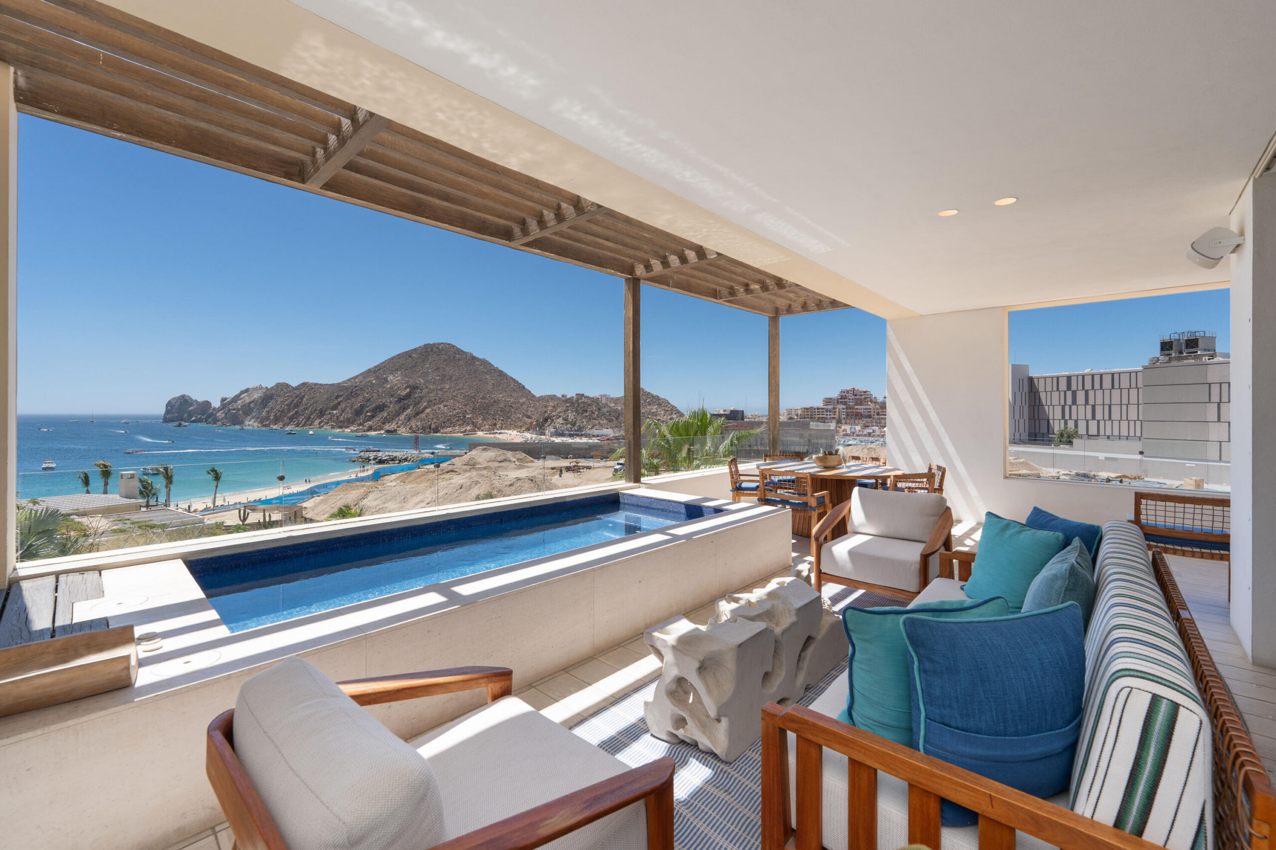 Los Cabos Luxury Hacienda Csl Situated in the heart of Cabo, this is a rare opportunity to acquire one of only four 4-bedroom residences of this floor plan on Médano Beach. Set within the oceanfront community of 1 Homes Cabo at Hacienda Beach Club & Residences Phase II, offers breathtaking ocean for sale